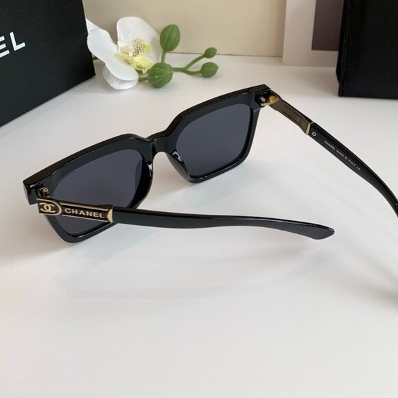 CHANEL Women\'s Black Sunglasses main image 7